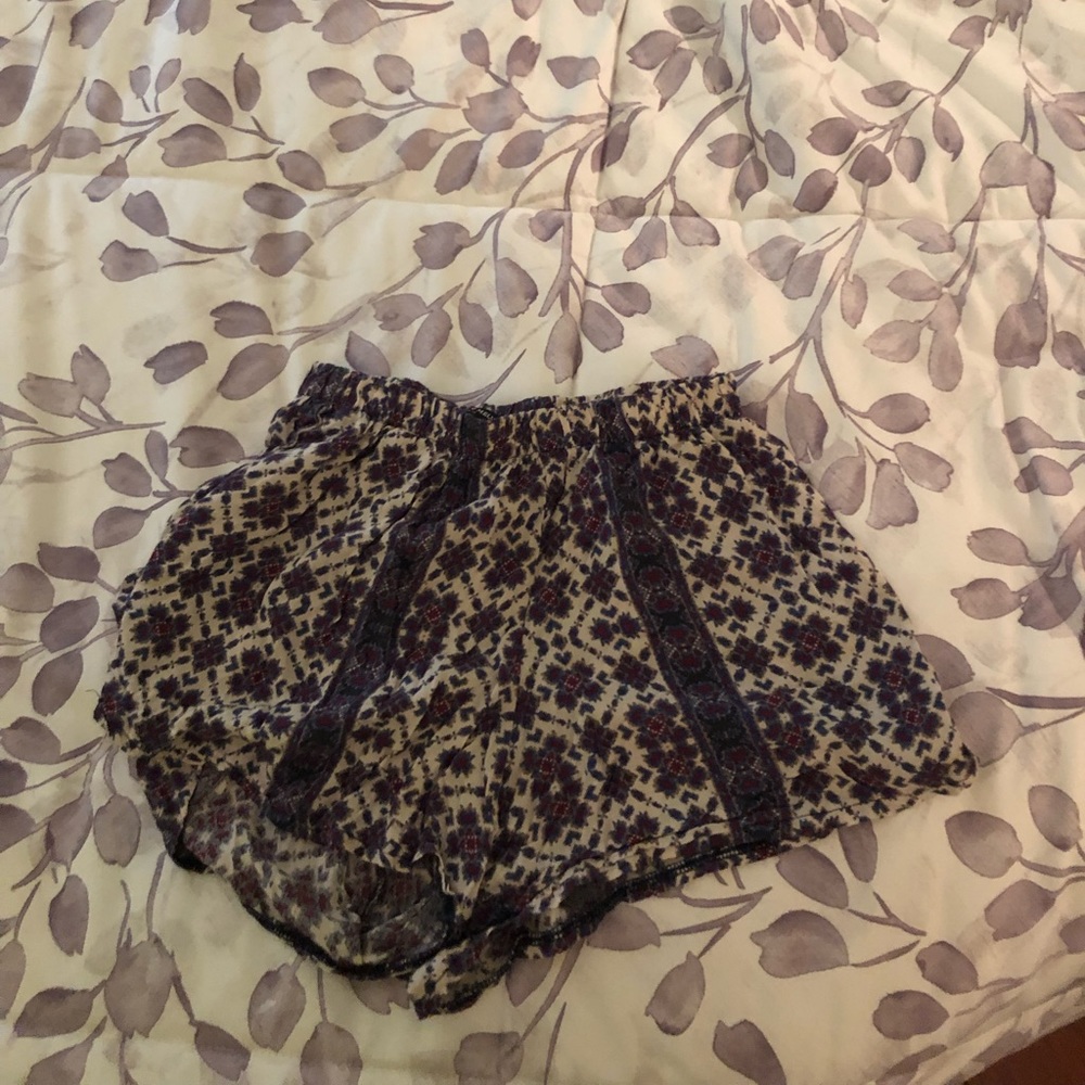 Brandy Melville limited edition print shorts